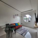Desain Interior Rumah Bergaya Jepang ala Karadenan Townhouse