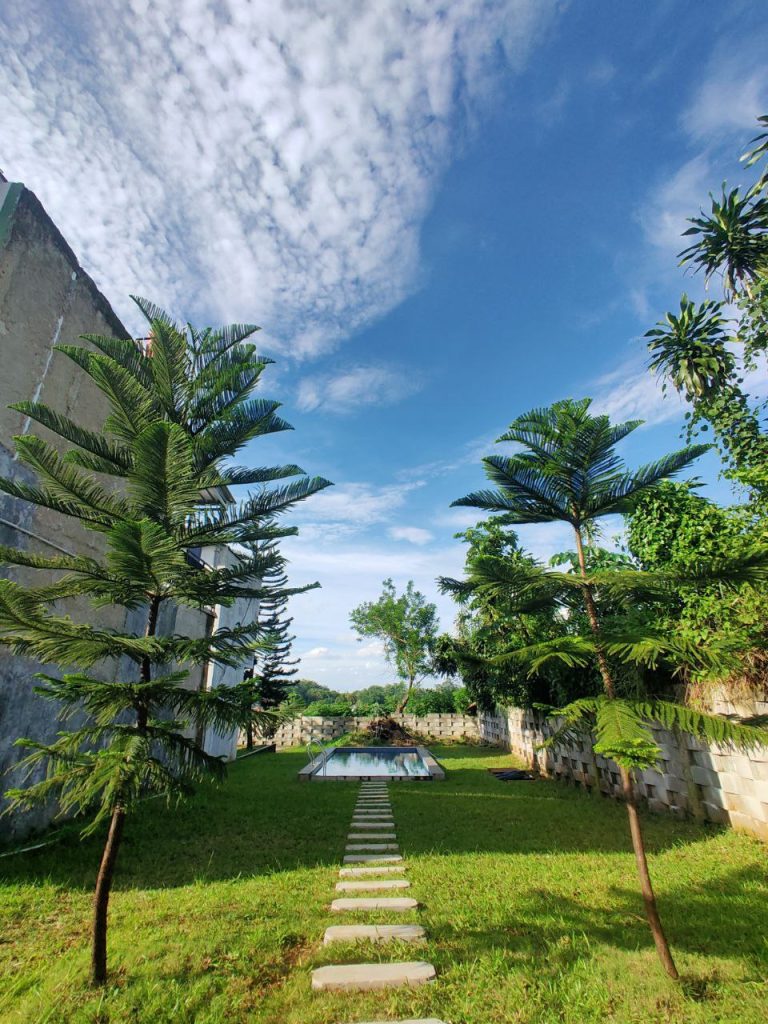 karadenan townhouse